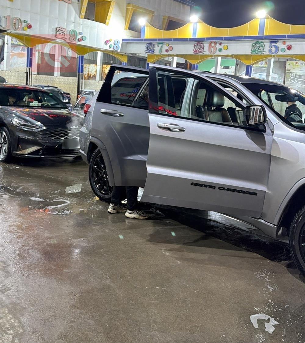 جيب جراند شيروكي